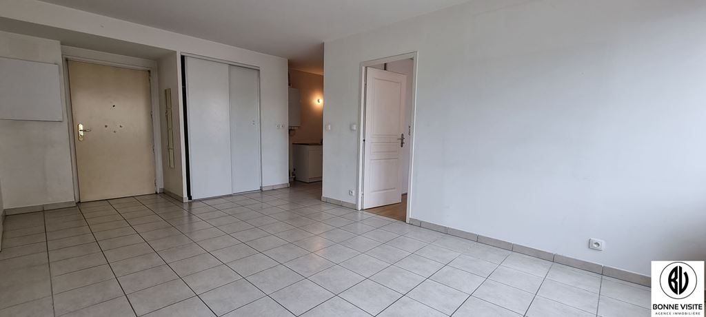 Appartement T3 ST PIERRE DE CHANDIEU (69780) BONNE VISITE