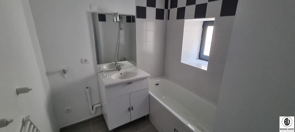 Appartement T3 CREMIEU (38460) BONNE VISITE